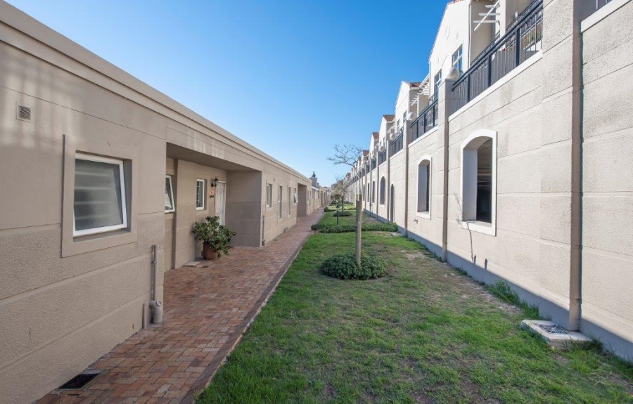 To Let 1 Bedroom Property for Rent in Century City Western Cape